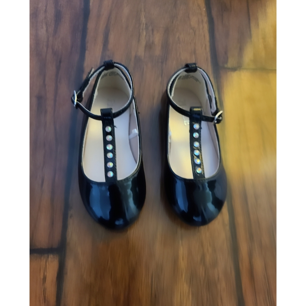 Toddler Size 6 Children's Place Shoes